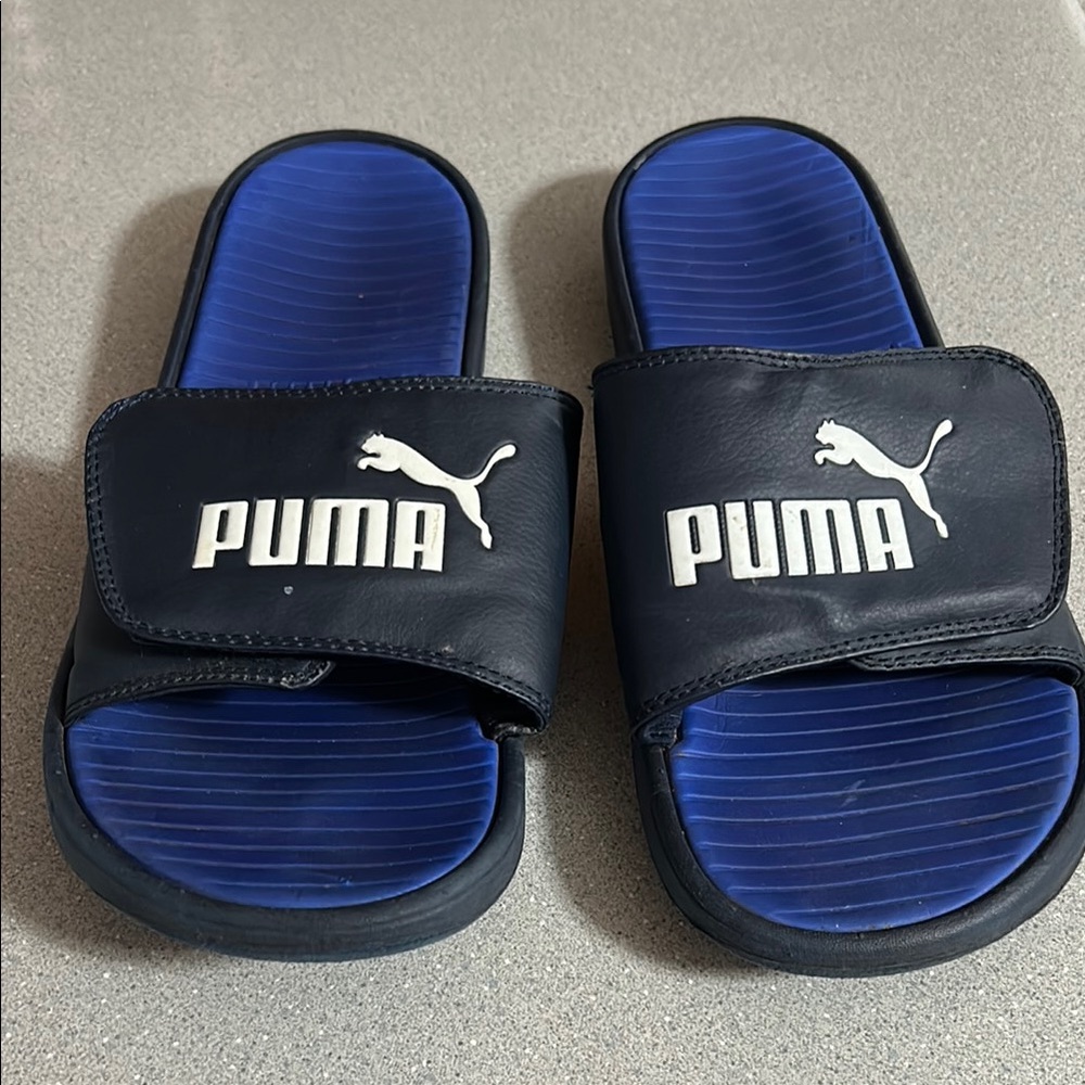 Puma sz 11 Navy and Royal Blue Slide Sandals